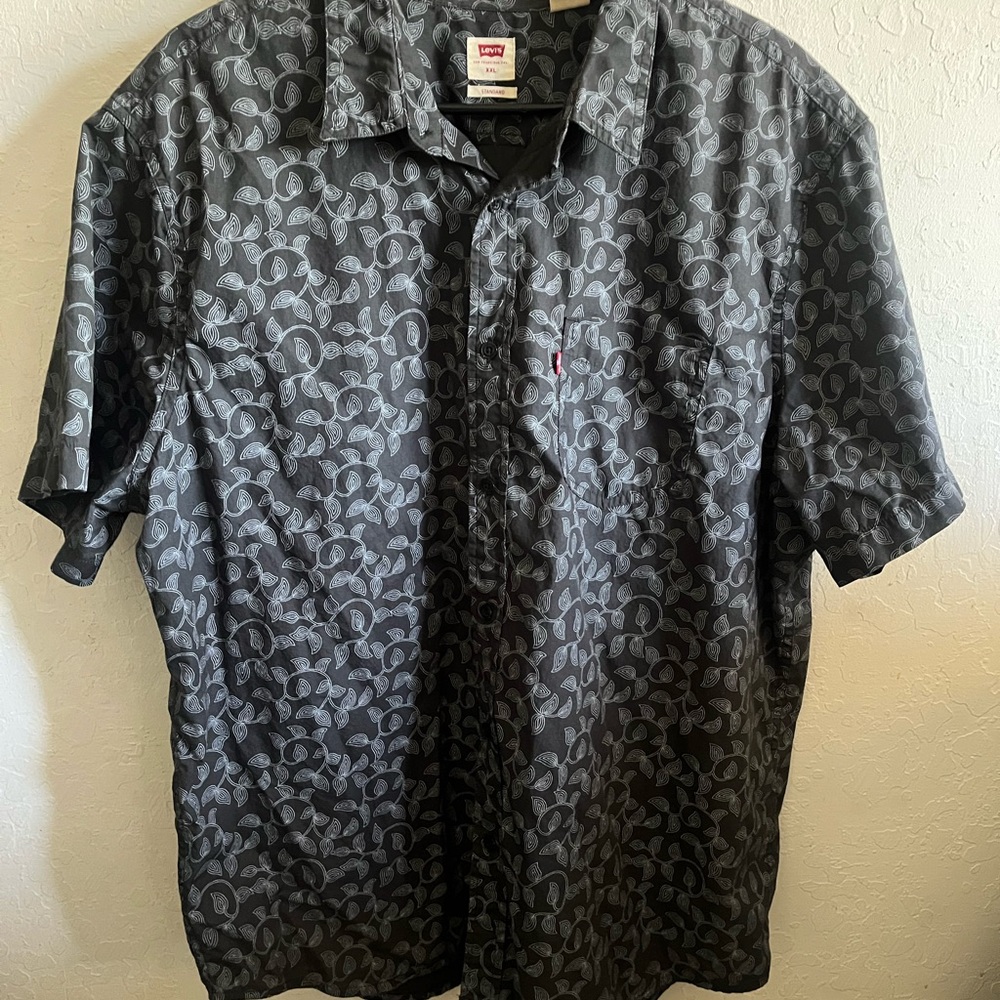Levi's Gray Casual Button Down Shirt with Paisley Print